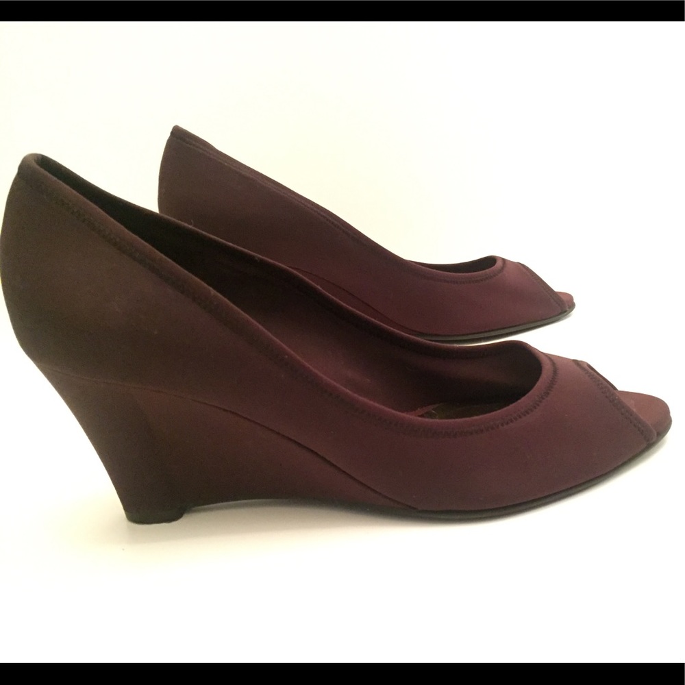 Salvatore Ferragamo “Sissi Peep Toe”